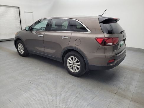 Used 2019 Kia Sorento LX image 3