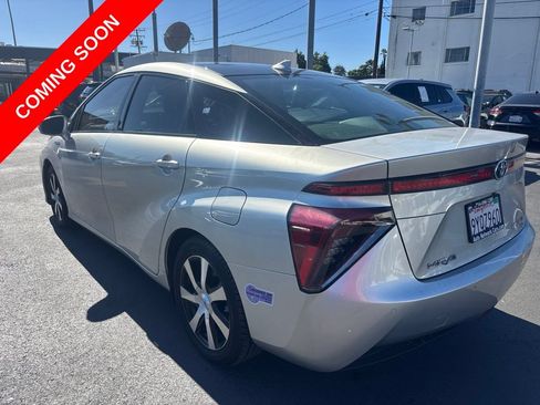 Used 2019 Toyota Mirai FWD image 6