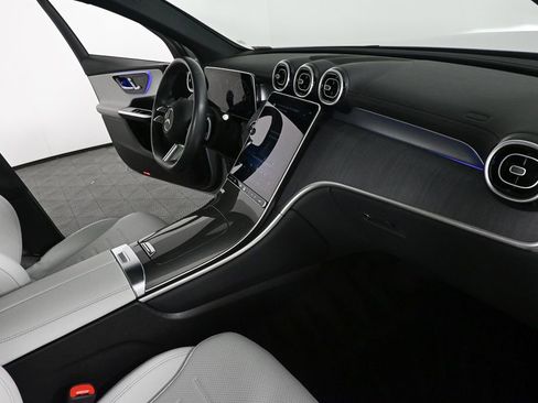 Certified 2025 Mercedes-Benz GLC 300 4MATIC image 23