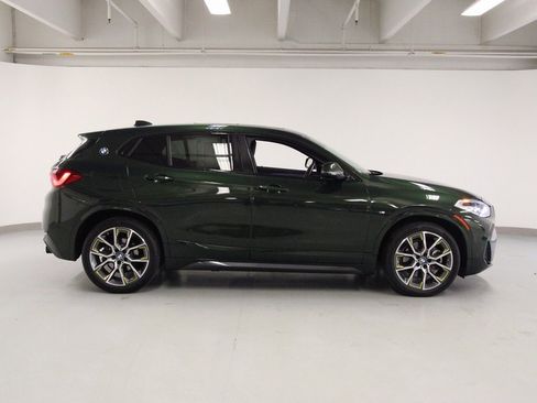 Used 2023 BMW X2 xDrive28i w/ Edition Goldplay image 5
