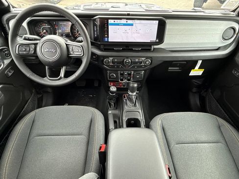 New 2026 Jeep Gladiator Mojave AWD/4WD image 18