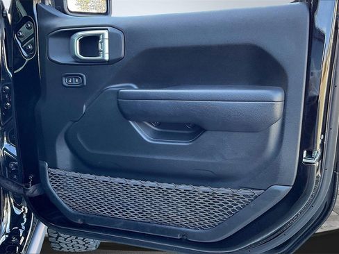 Used 2024 Jeep Wrangler Unlimited Rubicon image 23