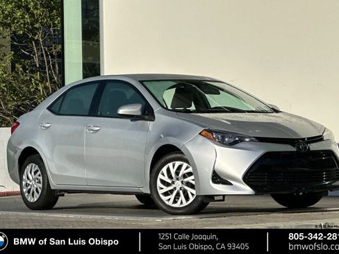 Used 2018 Toyota Corolla LE image 1