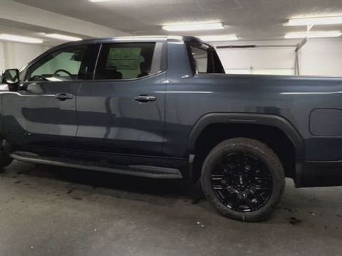 New 2026 GMC Sierra EV Elevation w/ LPO, Elevation Dark Package image 6