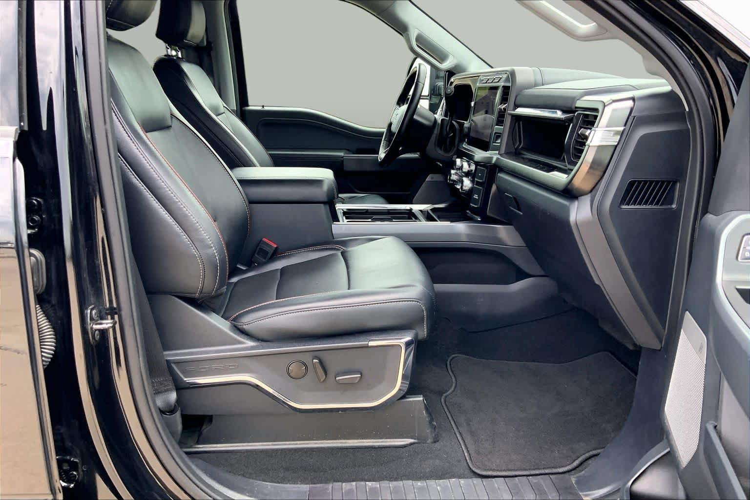 Used 2024 Ford F250 Lariat w/ Lariat Ultimate Package AWD/4WD image 9