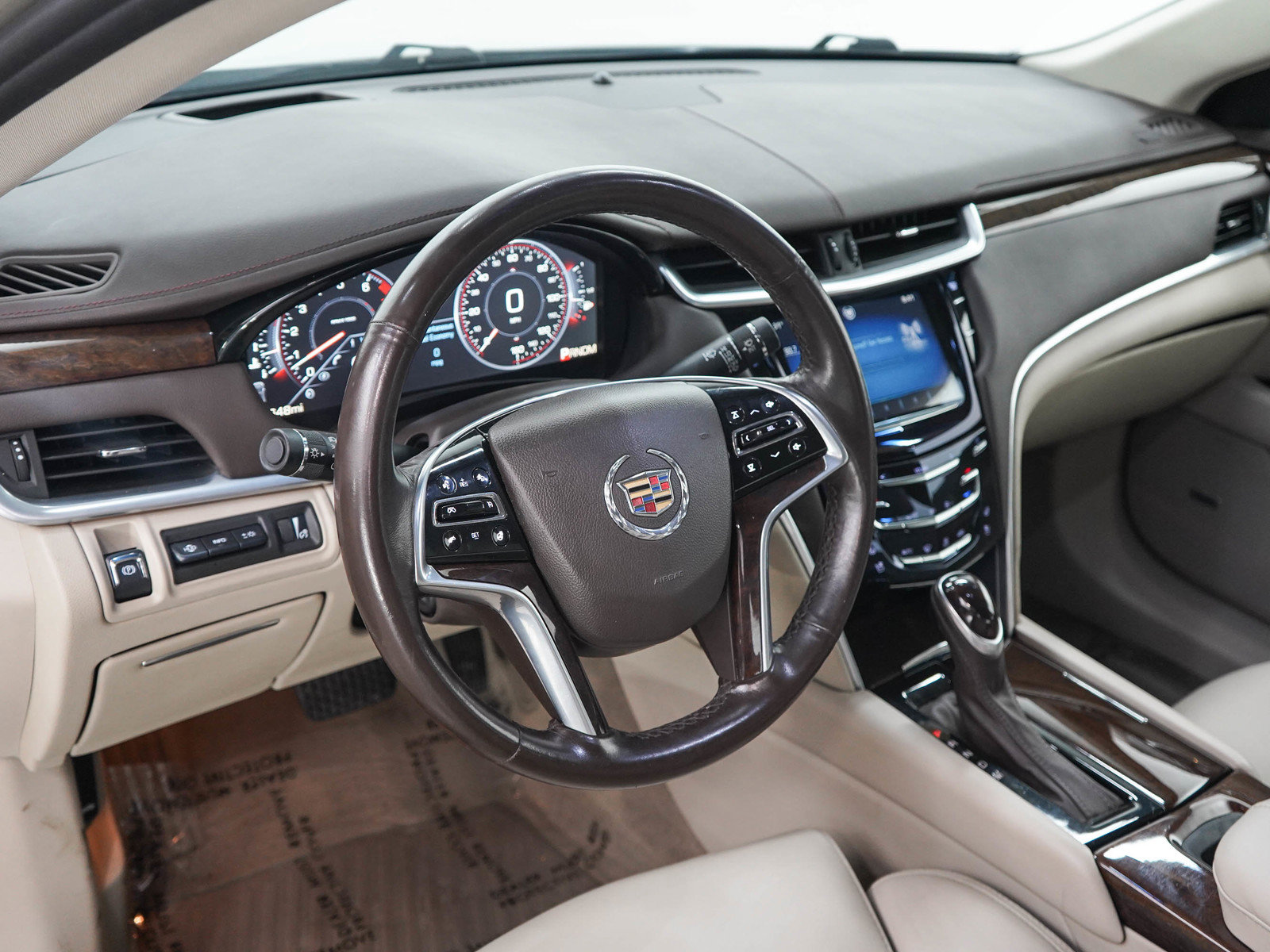Used 2013 Cadillac XTS Premium FWD image 19