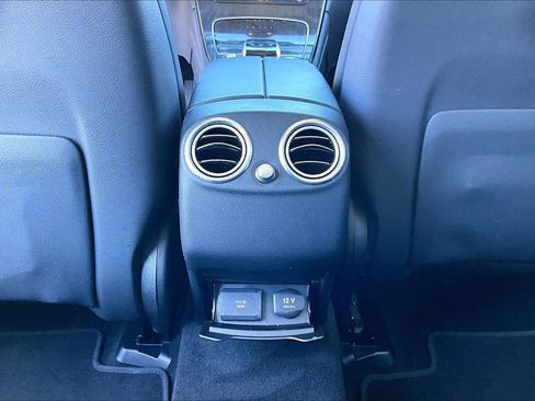 Used 2016 Mercedes-Benz GLC 300 image 33