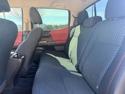 Used 2021 Toyota Tacoma SR5 image 12