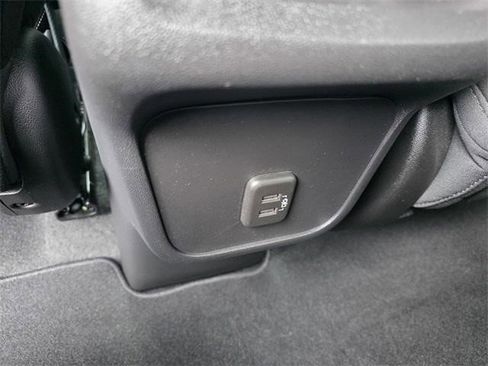 Certified 2024 GMC Terrain SLE image 14