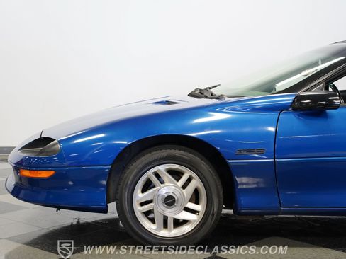 Used 1995 Chevrolet Camaro Z28 RWD image 24