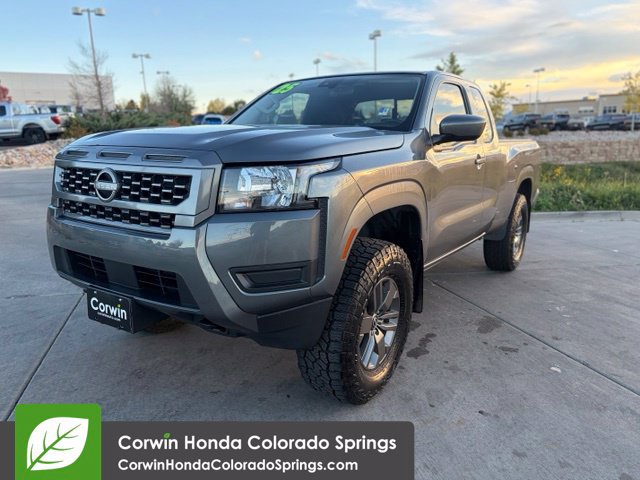 Used 2025 Nissan Frontier SV AWD/4WD image 4