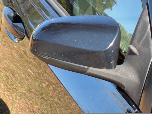 Used 2019 Toyota Corolla LE image 11