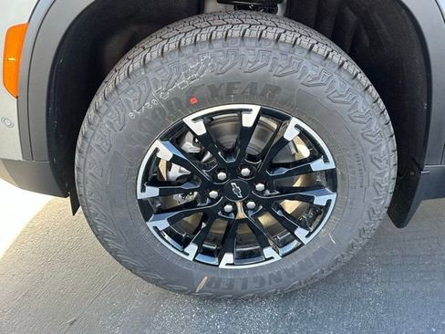 New 2026 Chevrolet Traverse Z71 w/ Enhanced Driving Package AWD/4WD image 31