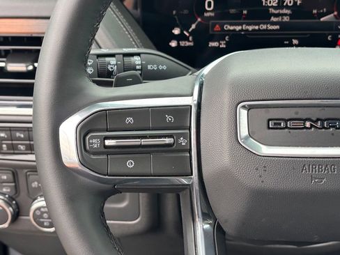 Used 2025 GMC Yukon XL Denali AWD/4WD image 14