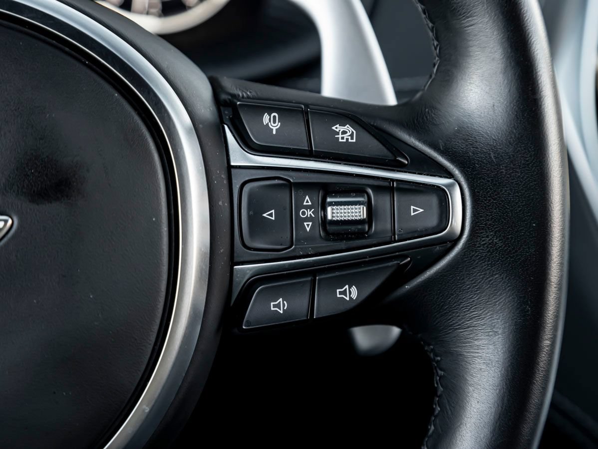 Used 2024 Aston Martin DBX AWD/4WD image 20
