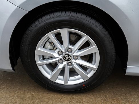 Certified 2025 Toyota Camry LE AWD/4WD image 12