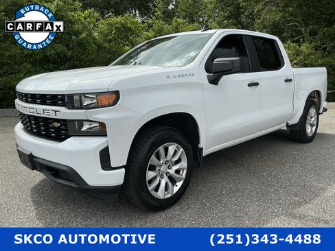 Used 2021 Chevrolet Silverado 1500 Custom image 1