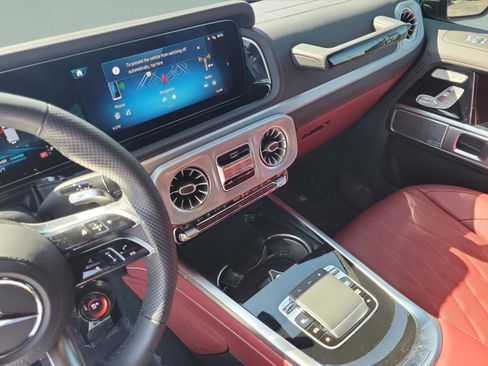 Certified 2025 Mercedes-Benz G 63 AMG 4MATIC image 21