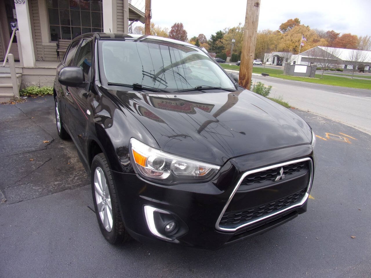 Used 2015 Mitsubishi Outlander Sport SE AWD/4WD image 3