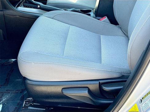 Used 2014 Toyota Corolla LE FWD image 18
