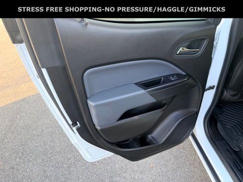 Used 2017 Chevrolet Colorado Z71 image 28