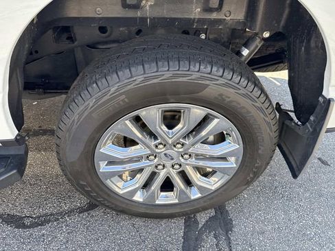 Used 2024 Ford F150 Lariat w/ Bed Utility Package AWD/4WD image 13