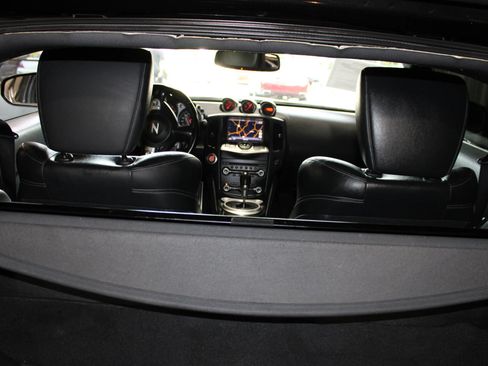 Used 2014 Nissan 370Z Touring w/ Sport Package RWD image 24