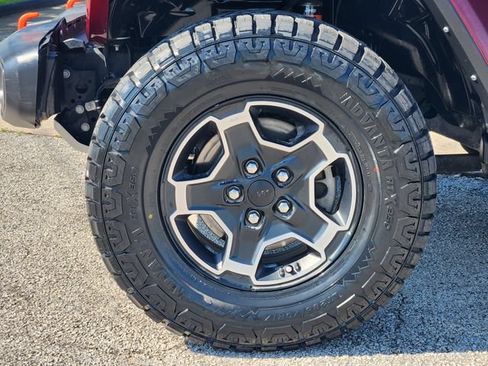 Used 2021 Jeep Gladiator Mojave AWD/4WD image 10