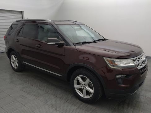 Used 2019 Ford Explorer XLT w/ Equipment Group 201A image 11