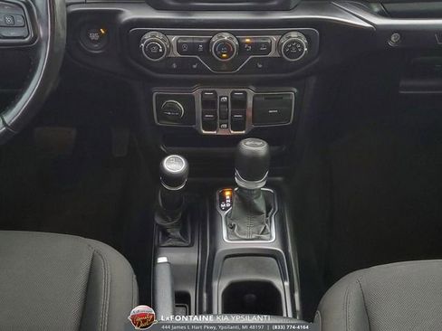 Used 2021 Jeep Wrangler Unlimited Sport image 28