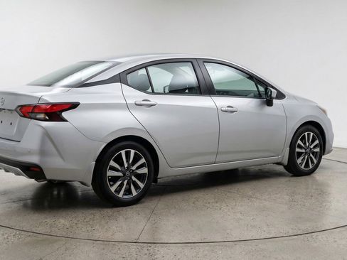 Used 2025 Nissan Versa SV FWD image 9