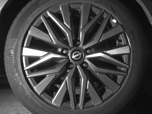 Used 2025 Nissan Altima 2.5 SV image 15