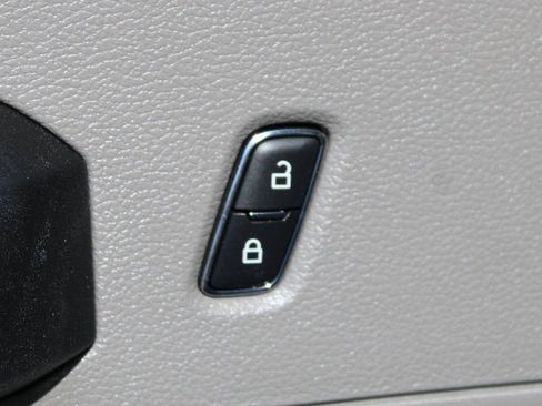 Used 2020 Ford F450 XL w/ Power Equipment Group image 15