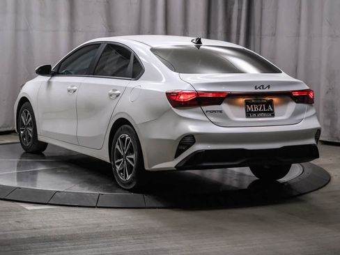 Used 2023 Kia Forte LXS w/ LXS Technology Package image 2