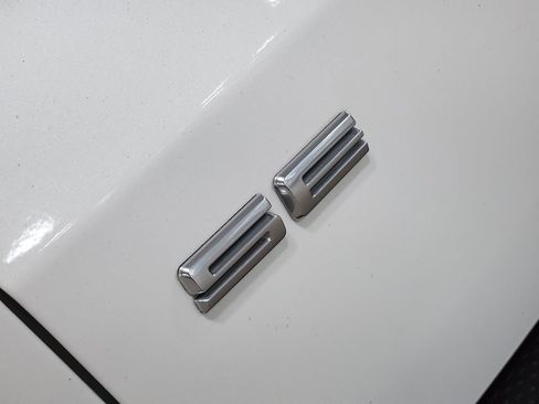 Used 2022 Ford Escape SE w/ SE Sport Appearance Package image 26