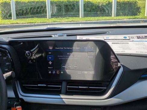 New 2026 Chevrolet Trax LS w/ Driver Confidence Package image 18