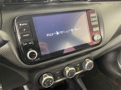 Used 2023 Nissan Kicks SV image 7