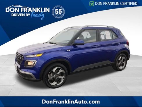 Used 2025 Hyundai Venue SEL FWD image 1