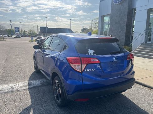 Used 2018 Honda HR-V EX image 6