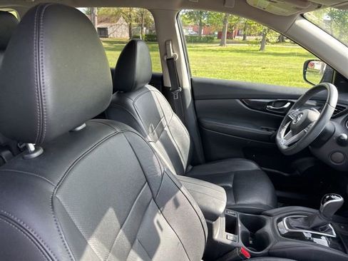 Used 2019 Nissan Rogue SL image 28