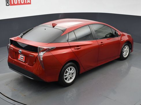Used 2018 Toyota Prius Two w/ Prius Two Safety Plus Package FWD image 20