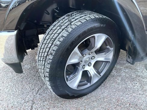 Used 2019 RAM 1500 Laramie image 23