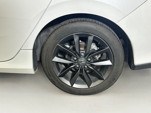Used 2020 Honda Civic EX image 11