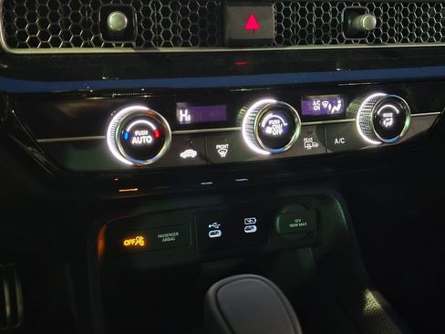 Certified 2025 Honda Civic Sport image 19