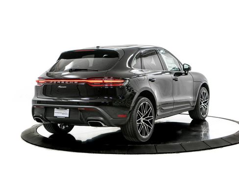 New 2026 Porsche Macan AWD/4WD image 7
