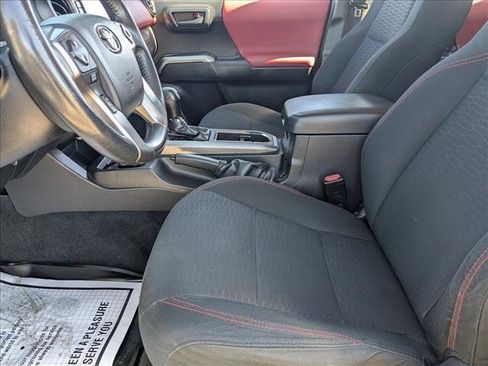 Used 2016 Toyota Tacoma SR5 image 15