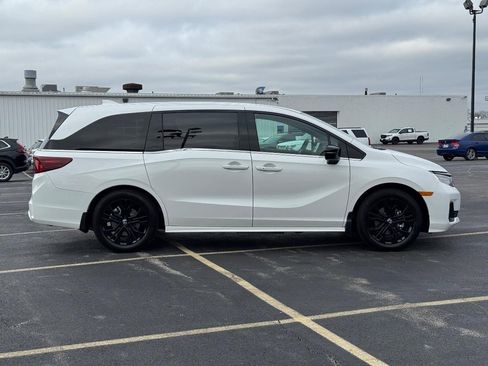 Certified 2026 Honda Odyssey Sport-L image 2