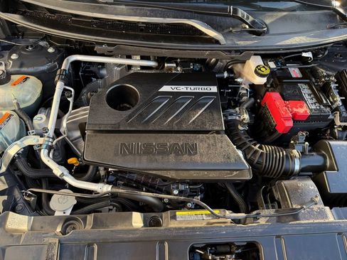 Used 2023 Nissan Rogue SL w/ SL Premium Package image 13