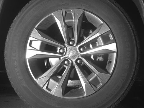 Used 2025 Chevrolet Equinox LT FWD image 13