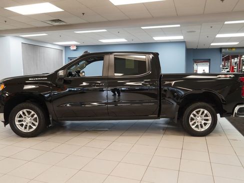 Used 2024 Chevrolet Silverado 1500 LT w/ Convenience Package II image 2